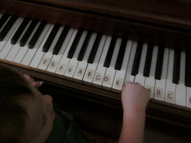 215738_567482086068_1104075_n